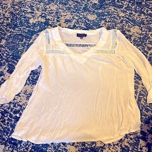 3/4 sleeve white blouse